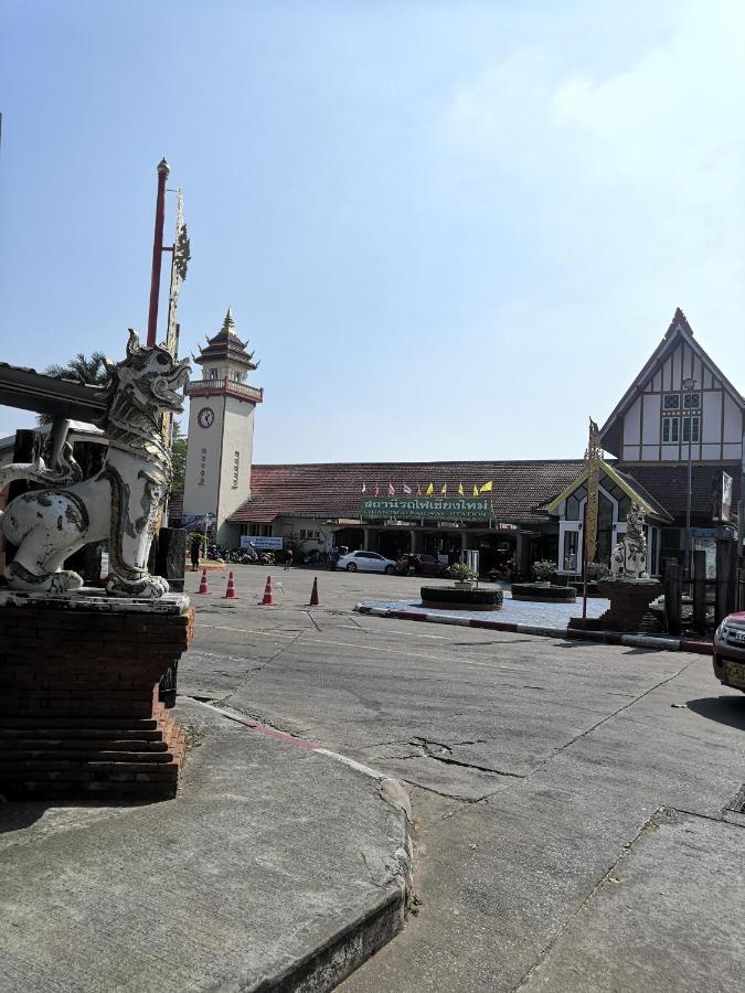 26 Condo With Pool Opposite The Train Station, Near Old City And Nimman Chiang Mai Exterior foto