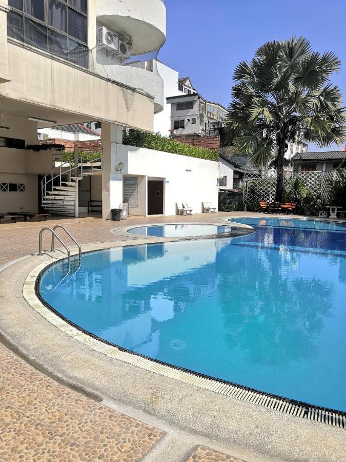 26 Condo With Pool Opposite The Train Station, Near Old City And Nimman Chiang Mai Exterior foto